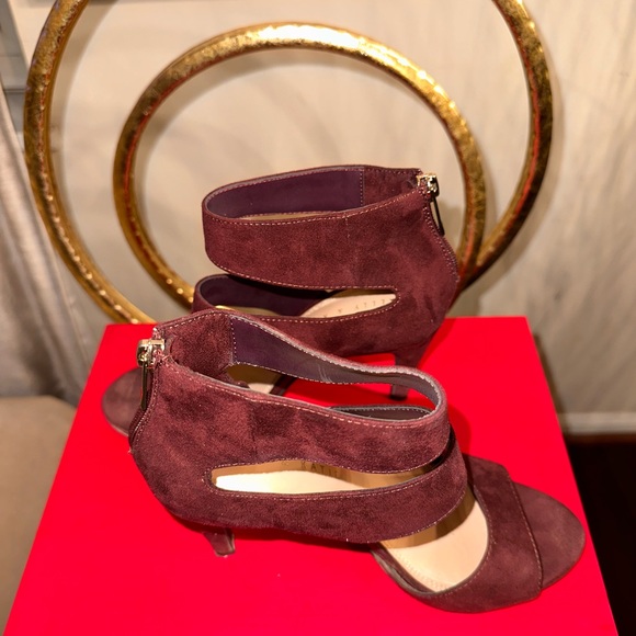 ❤️Katie & Kelly Amari Bordo Strappy Open Toe Back Zipper Sandal - Picture 6 of 16